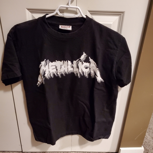 **SOLD** Metallica T-shirt - Picture 1 of 3